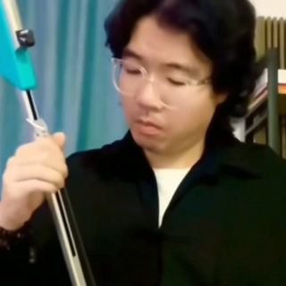 丁浩泰  正在直播中......